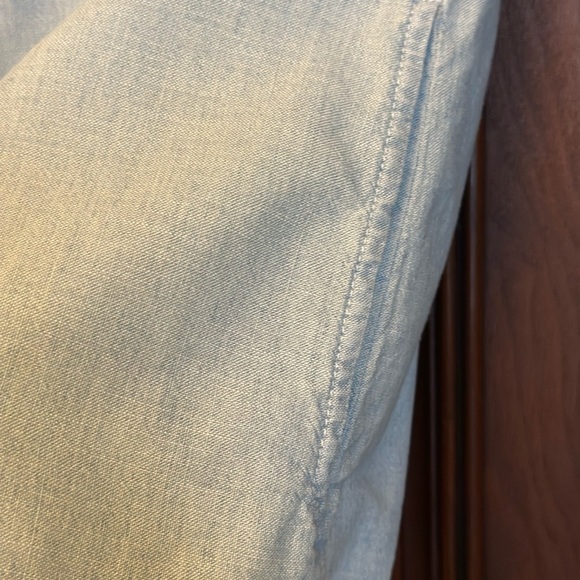 J Crew Light Blue Denim Top - Picture 4 of 5